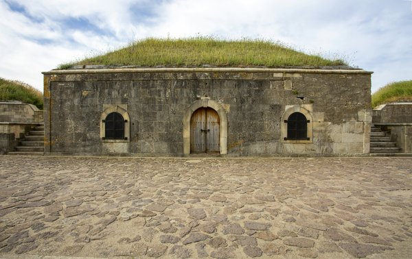 Comment choisir le meilleur emplacement de camping pour observer les étoiles filantes?